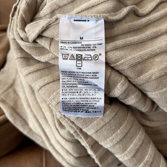 Banana Republic Beige Ribbed Sleeveless Tank Top – Size Medium - Picture 7 of 7